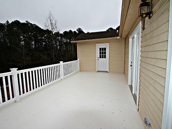 5th image of 247 Heritage Ln #35