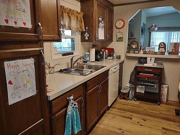 3rd image of 3040 Junction Cres #140