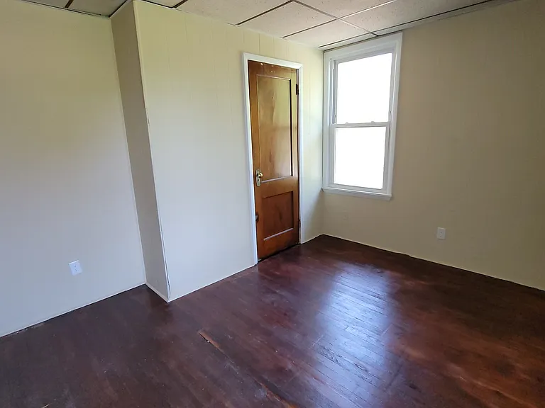 1820 Division Stright Rdg — Photo 15