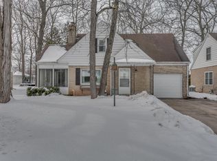 2441 Hickory Ln, Appleton, WI 54915
