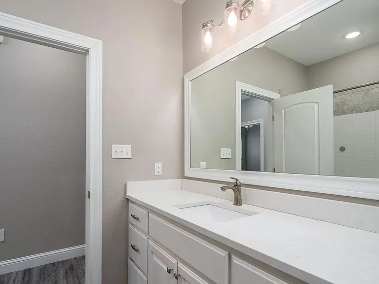 237 Carriage Hills Pkwy — Photo 9