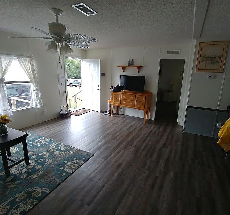 1st image of 3271 E Buckskin Ln