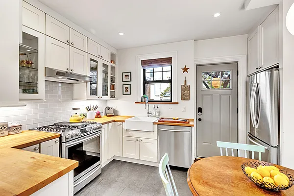 Rented by Owner | media 8