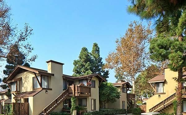 2nd image of 111 Pinestone