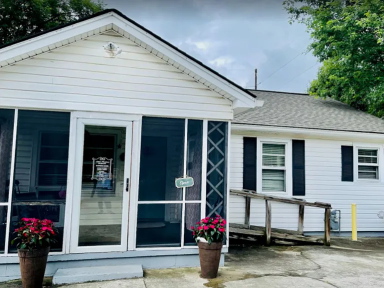 376 N Fairground St — Photo 1