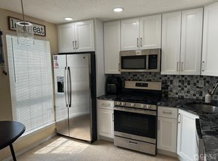 15 Bristol Dr, North Brunswick, NJ