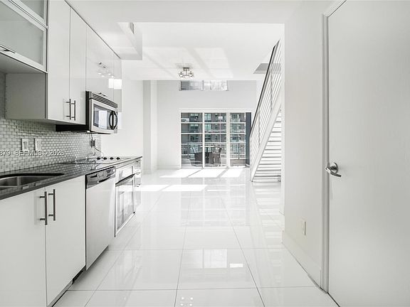 3rd image of 60 SW 13th St APT 2208