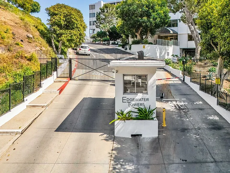 17352 W Sunset Blvd #606 — Photo 41