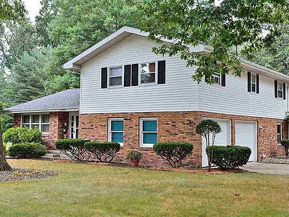 2nd image of 50893 Cottage Ave