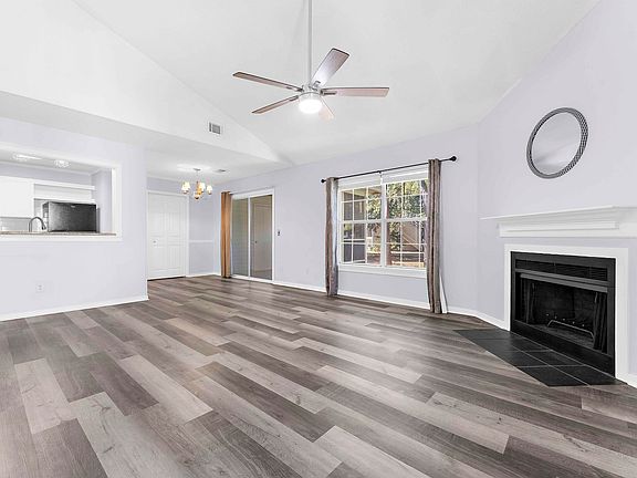 3rd image of 6231 Rolling Fork Rd #H-1208