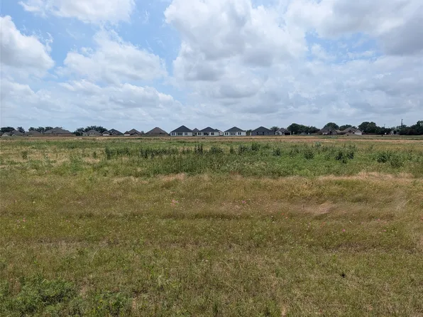 1050 Autumn Wood Trl, Mabank, TX 75156