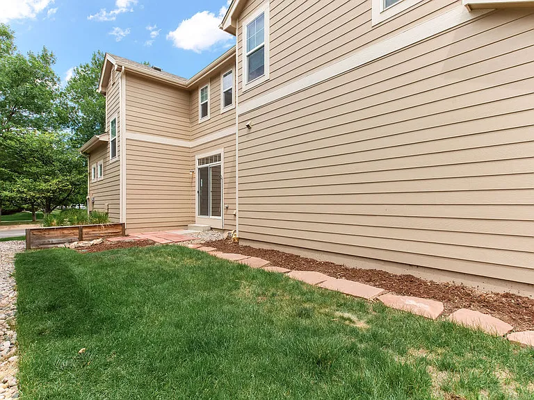 Side/Backyard