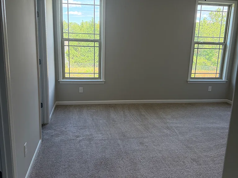 161 Bur Oak Dr — Photo 6