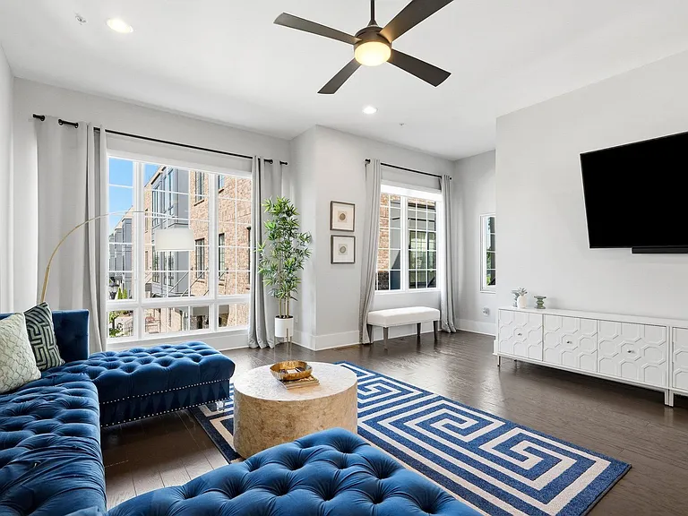 285 Castleberry Hill Walk SW — Photo 9