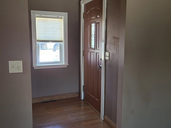 3rd image of 155 Main St