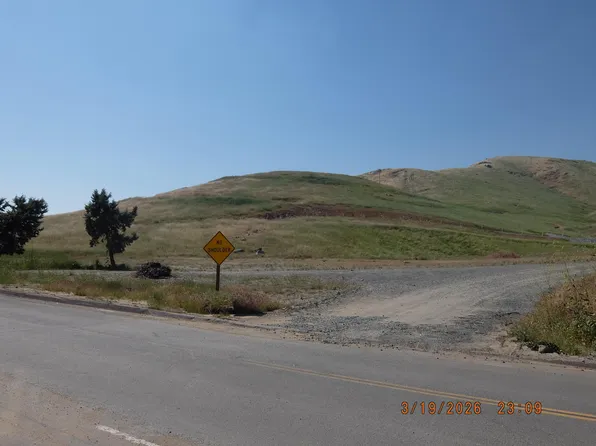 28800 Worth Drive, Porterville, CA 93257