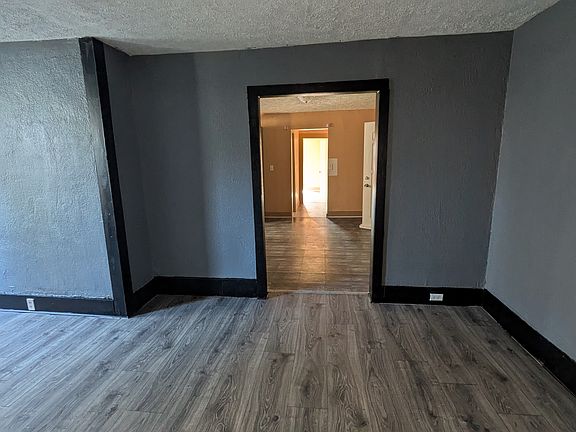 5th image of 418 Harbor St APT 6