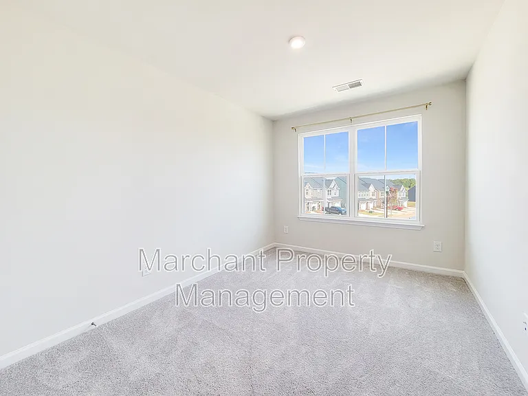 111 Marthawood Ln — Photo 18