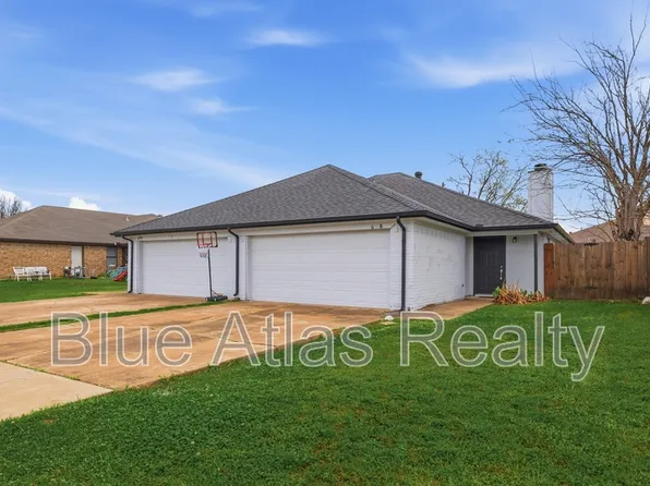 6338 Mark Ct, North Richland Hills, TX 76182