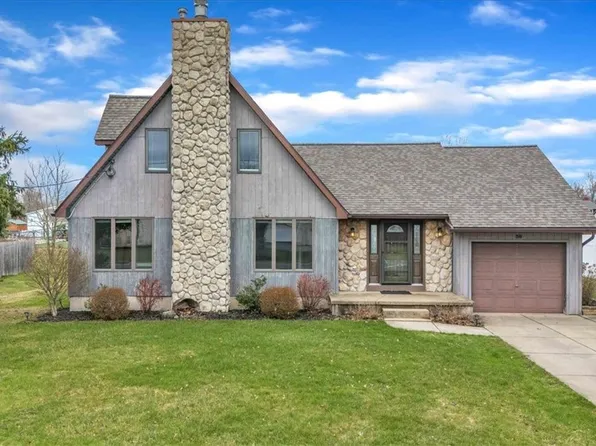 2545 Ferchen St, Niagara Falls, NY 14304