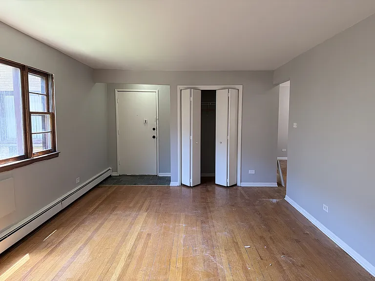 7822 S South Shore Dr #2C — Photo 3