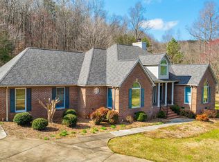 102 County Road 655, Valley Head, AL 35989