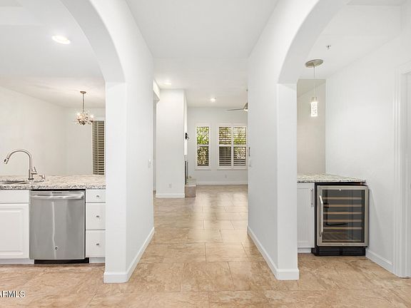 4th image of 20802 N GRAYHAWK Drive #1071