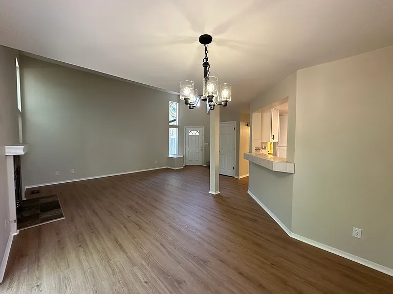 2635 Alpine Creek Rd — Photo 7