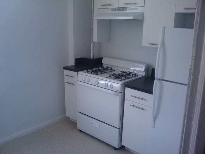 1st image of 608 W 207th St