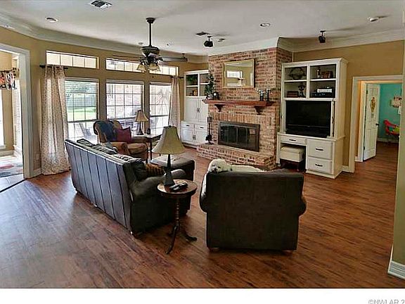 3rd image of 10170 Westwind Dr