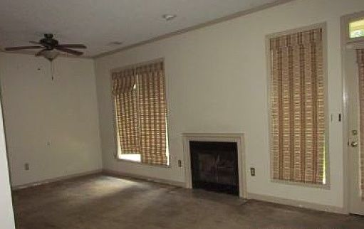 4th image of 6732 Millers Pond Cir