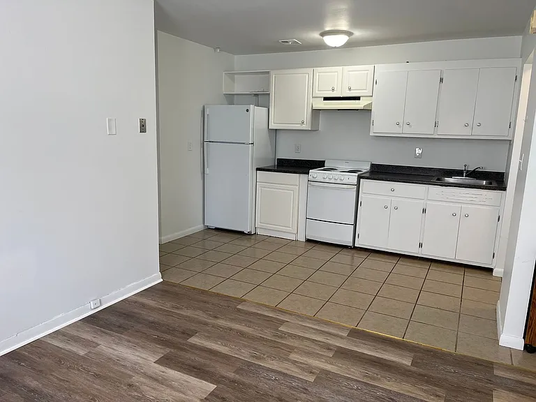 1 bedroom apartment — Photo 10