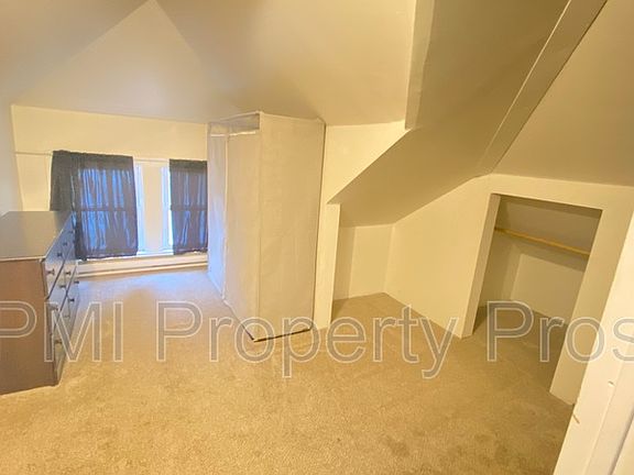 4th image of 254A E Townsend St