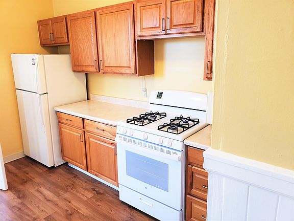3rd image of 1016 Cole St