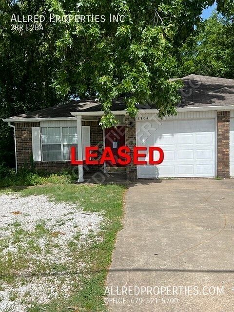 1st image of 1704 N Lewis Ave