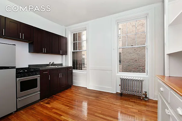 Rented by Compass | media 25