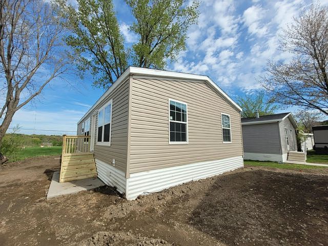 1st image of 114 Star Cir #28