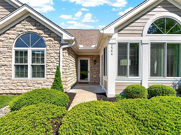2nd image of 1544 Turnberry Village Dr