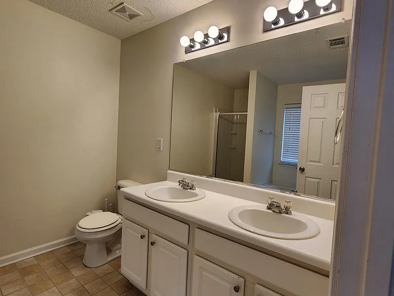 1411 Bay Overlook Dr — Photo 19