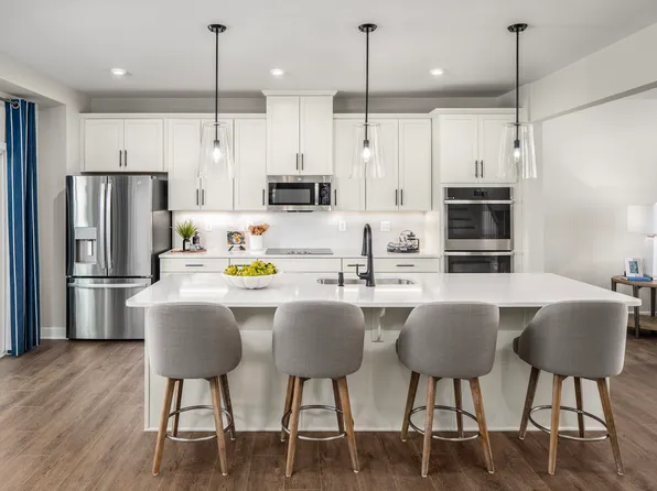 12 Encampment Ct, Towaco, NJ 07082