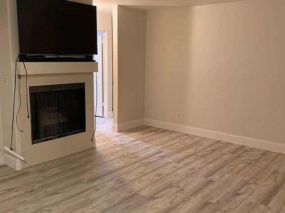 4th image of 10349 Azuaga St Unit 95