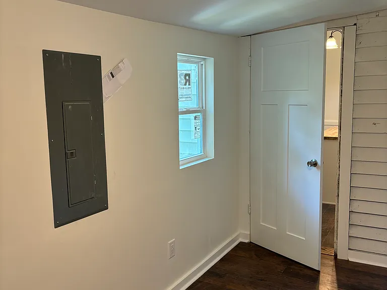 203 N Grove St #4 — Photo 10