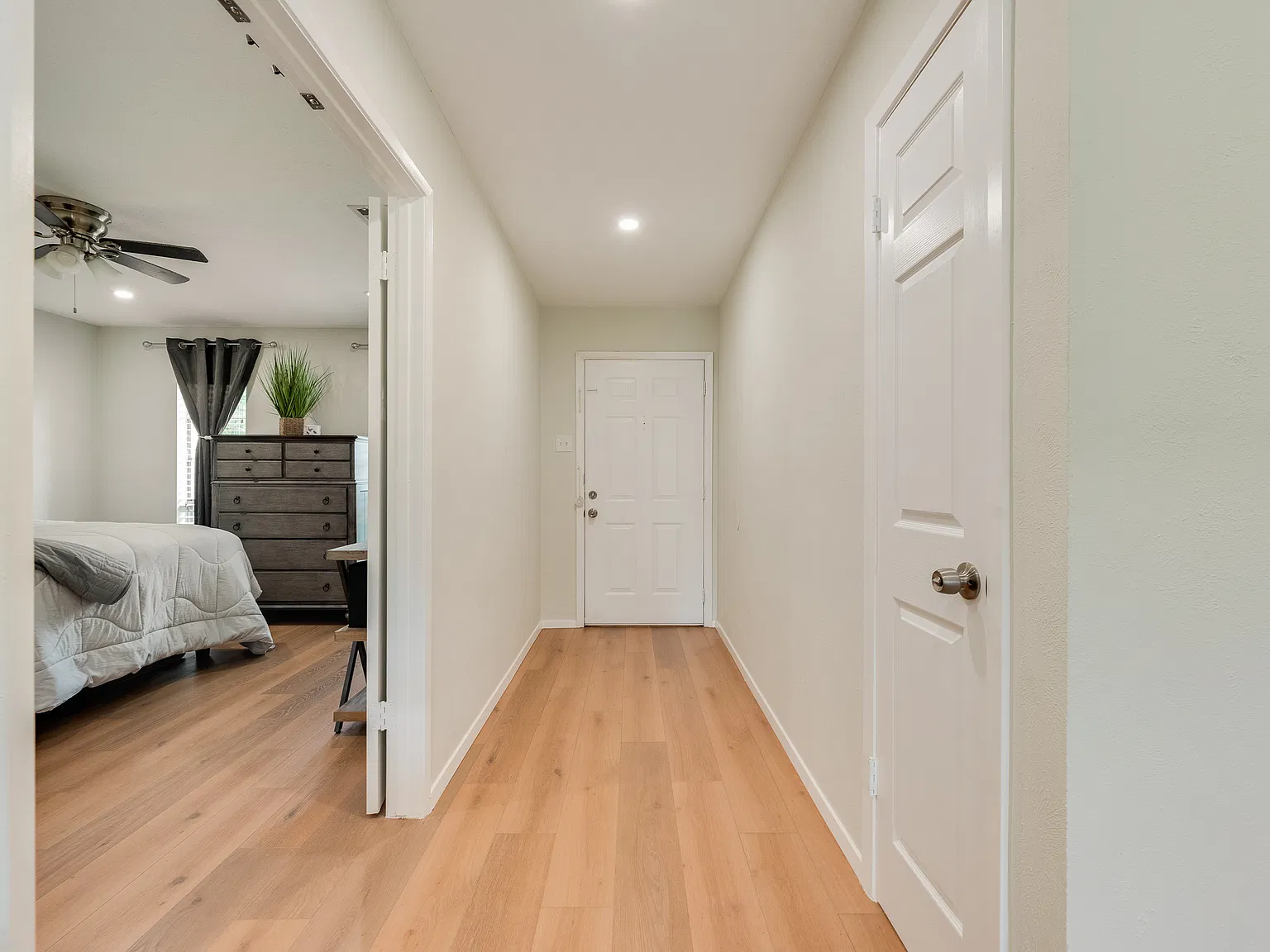3 bed, 1482 sqft, $2,550 — Photo 1