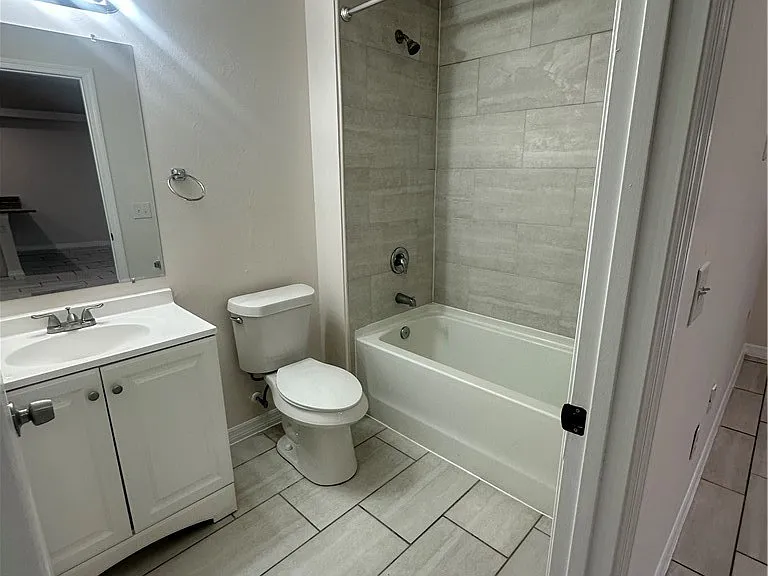 3305 SW 15th Pl — Photo 14