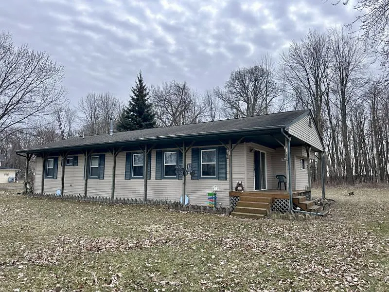 5775 Sunglow Dr photo 1