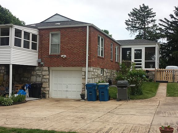 2nd image of 613 Landor Ct
