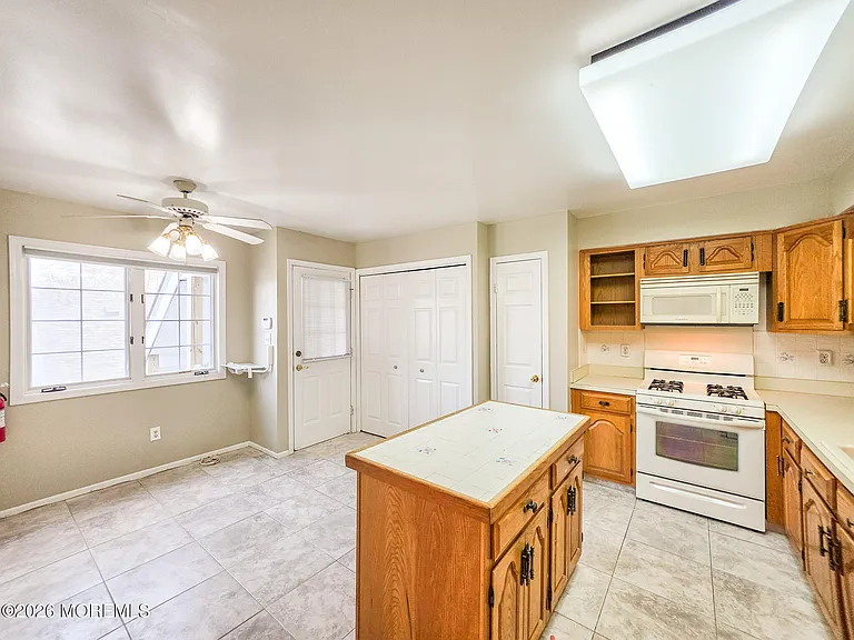 1H Rutland Ln — Photo 8