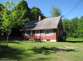 69 Kerns Hill Rd, Manchester, ME 04351