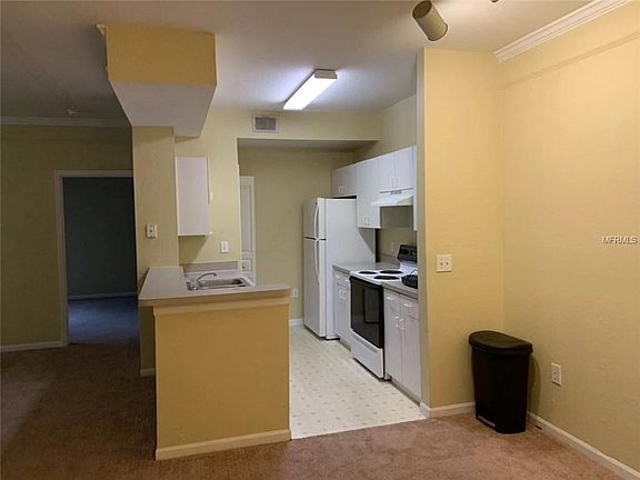 4th image of 17112 Carrington Park Dr APT 901