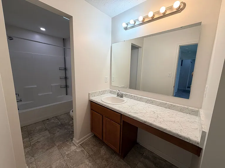1008 Balto Dr — Photo 10